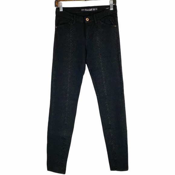 Zara Pants - 3/$25 Zara Black Snakeskin Textured Skinny Pant Size 6